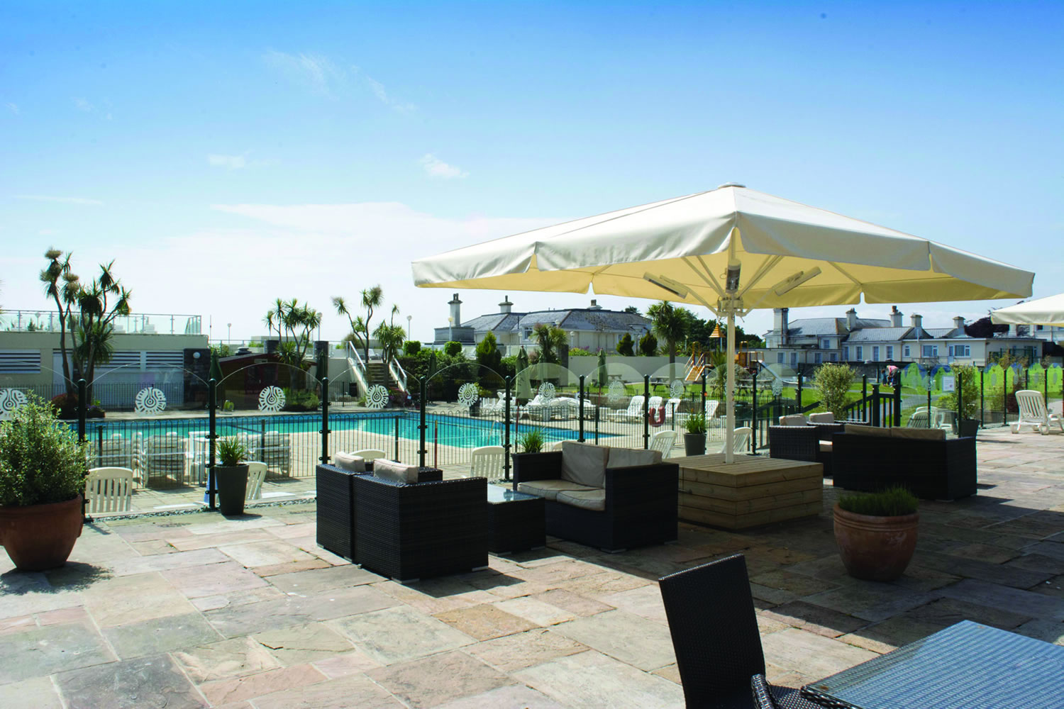 poolside aztec bistro